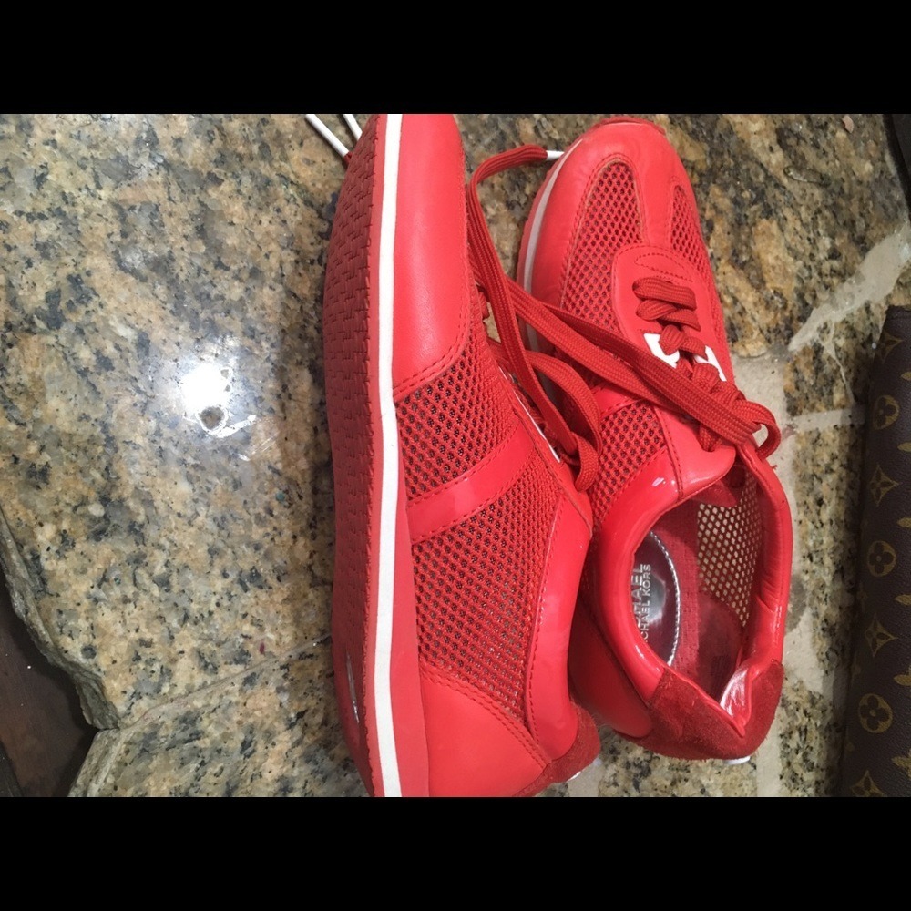 Michael Kors‎ Red Leather and Mesh Maggie Trainer sneakers size 7 - Picture 4 of 10